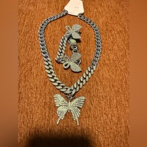 🦋NWOT Dazzling Cuban-link Silver Butterfly Necklace & Bracelet Set 🦋